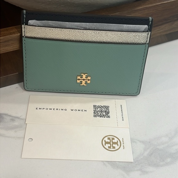 Cute.Tory Burch Green and Black Card Holder - Picture 10 of 12